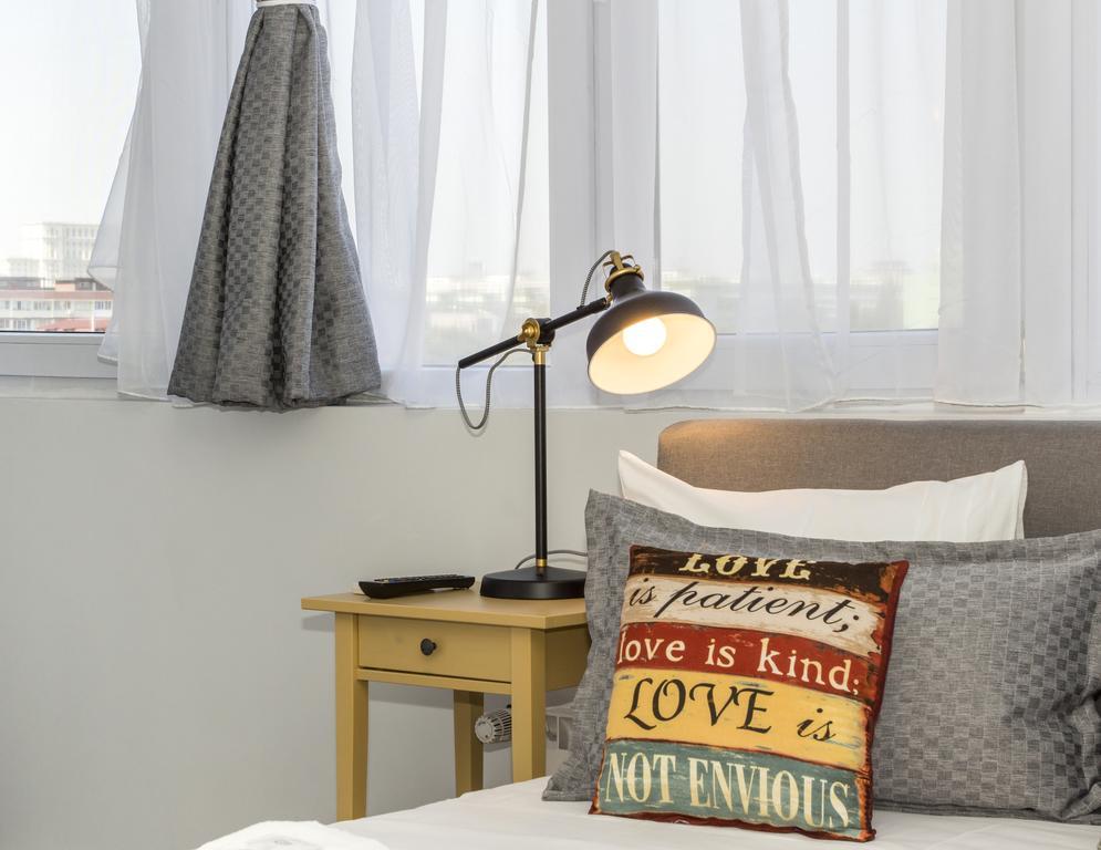 Studio L By Mrg Apartments Bukares Bagian luar foto