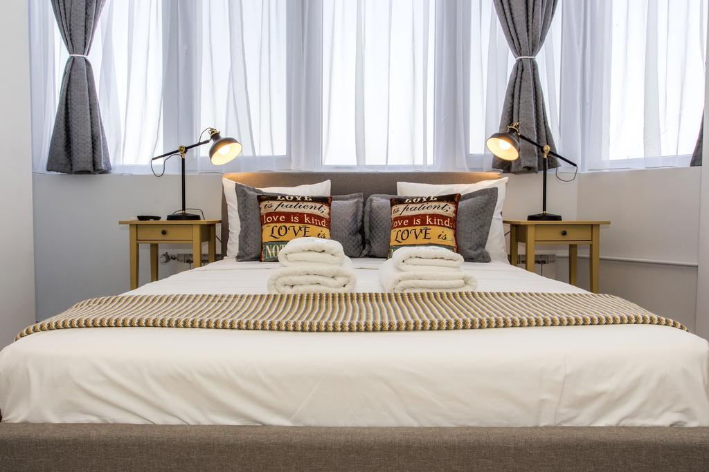 Studio L By Mrg Apartments Bukares Bagian luar foto