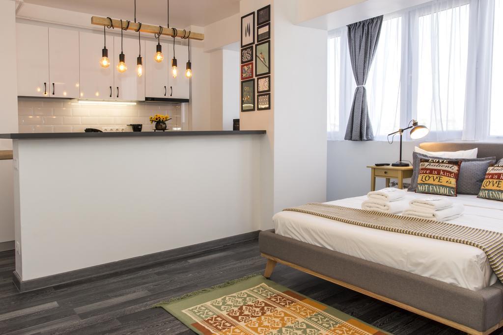 Studio L By Mrg Apartments Bukares Bagian luar foto