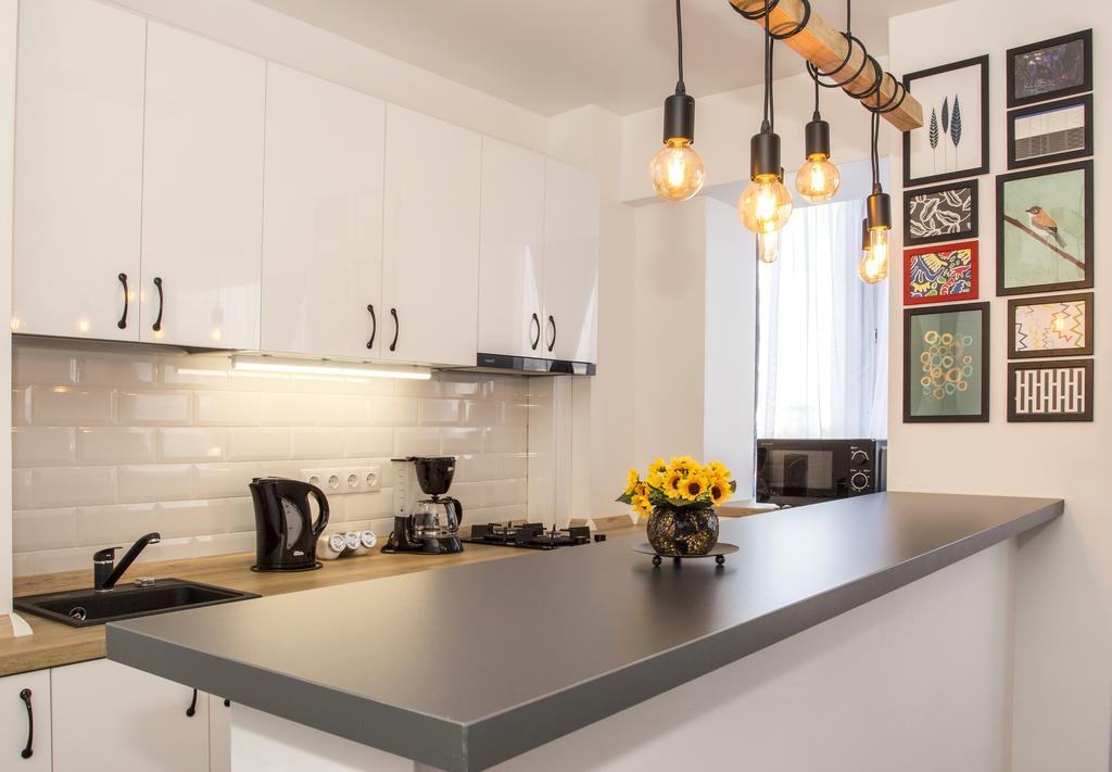 Studio L By Mrg Apartments Bukares Bagian luar foto