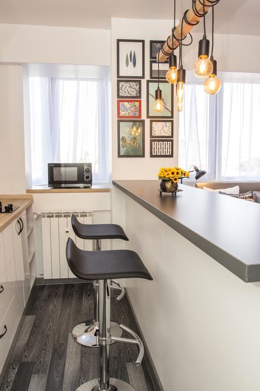 Studio L By Mrg Apartments Bukares Bagian luar foto