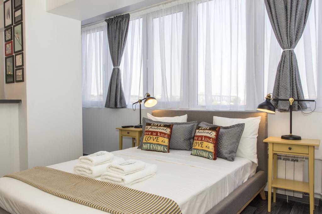 Studio L By Mrg Apartments Bukares Bagian luar foto